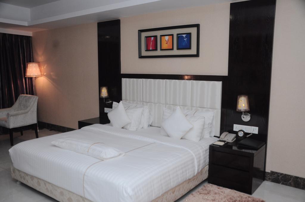 Hotel The Raso Ranchi Room photo